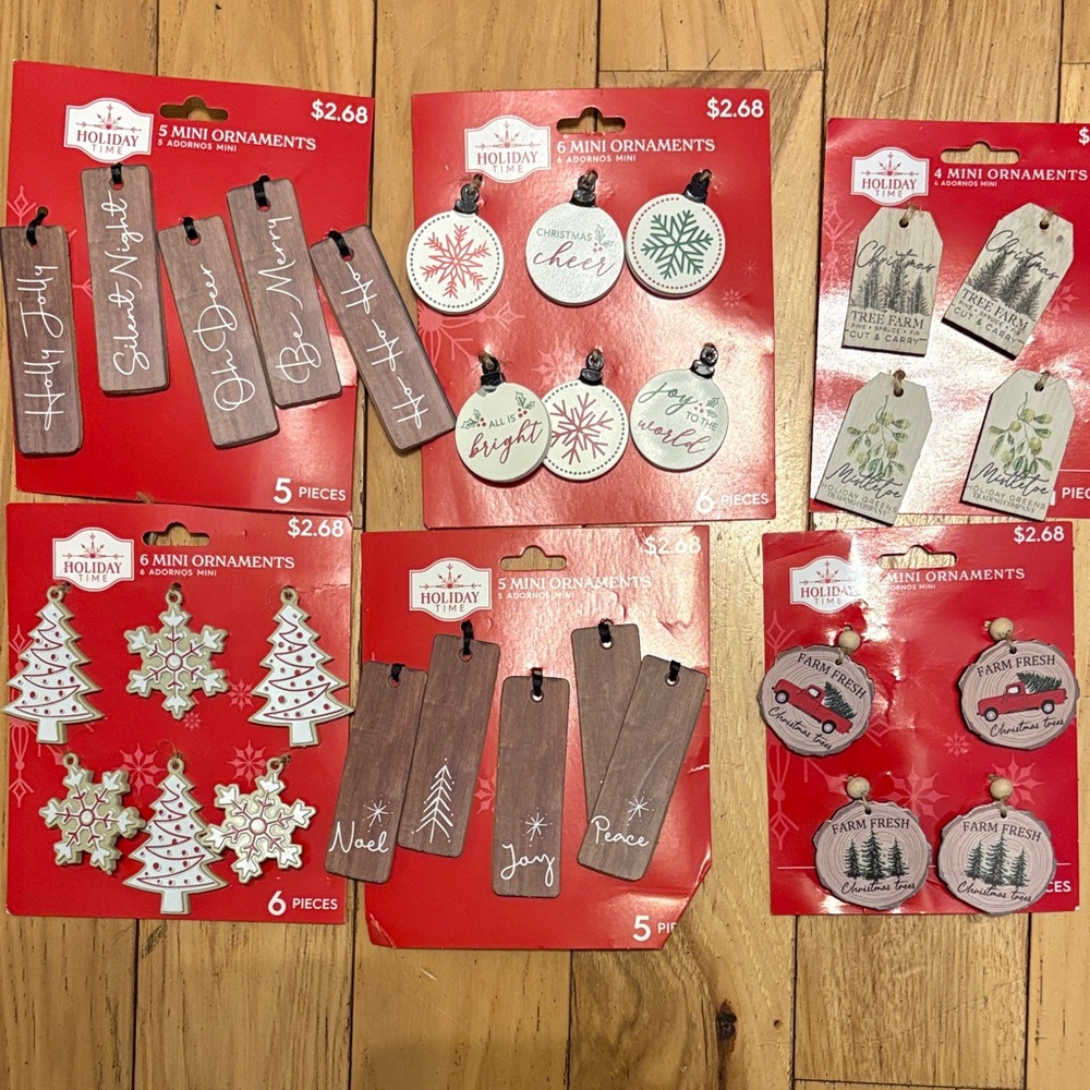 Mini Holiday Ornaments Set